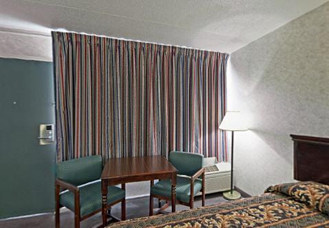 America'S Best Value Inn & Suites - Memphis/Graceland Room photo